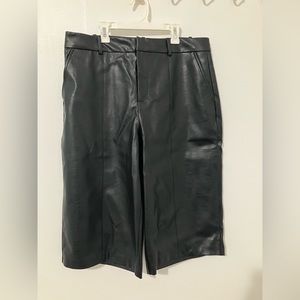 Zara faux leather capris brand new with tag